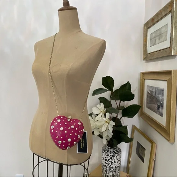 Vintage Juicy Couture Pink Leather Rhinestone Heart Minaudiere Bag. - Picture 12 of 12